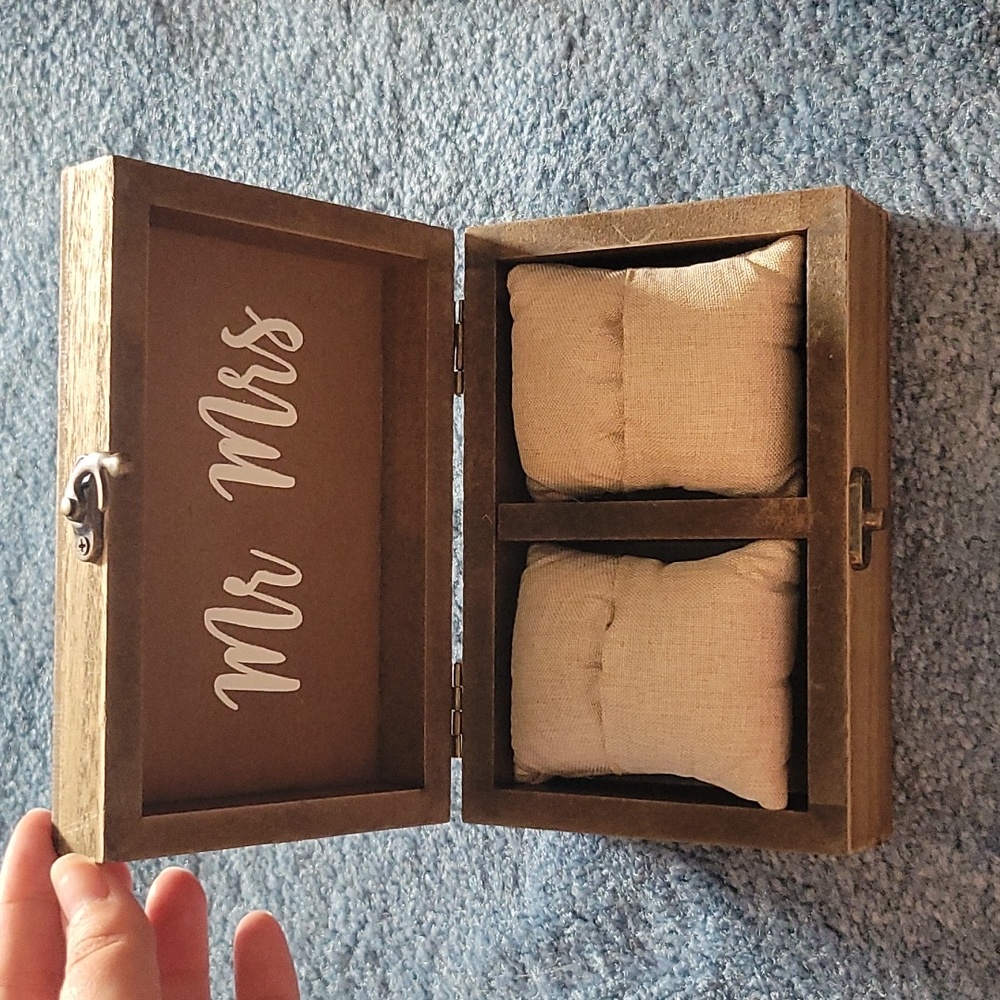 Wedding ring box - Picture 2 of 3